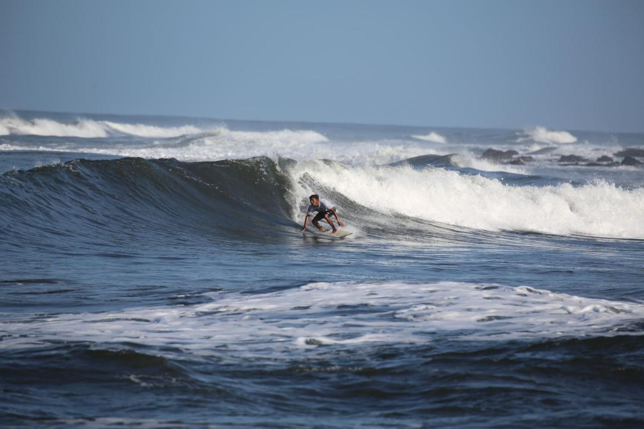 ホテル Tapas & Surf Petacaltepe エクステリア 写真